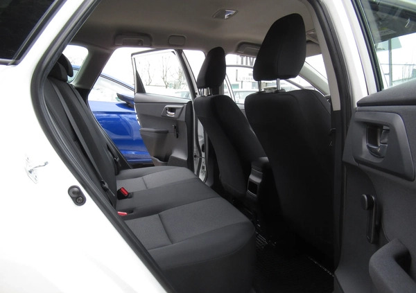 Toyota Auris cena 51893 przebieg: 53700, rok produkcji 2018 z Dąbrowa Tarnowska małe 172